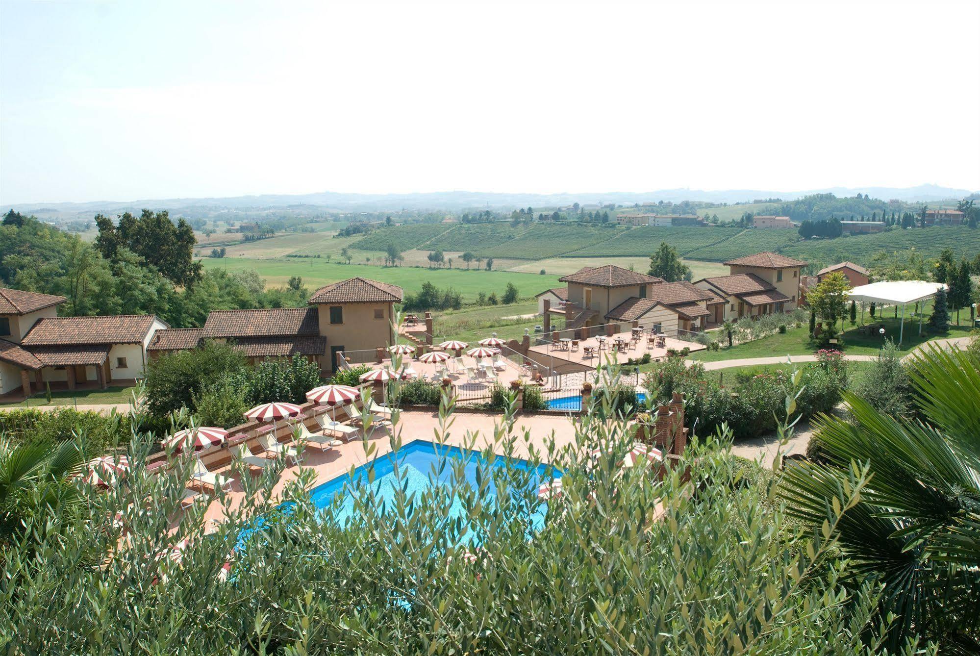 Ariotto Village Terruggia Luaran gambar