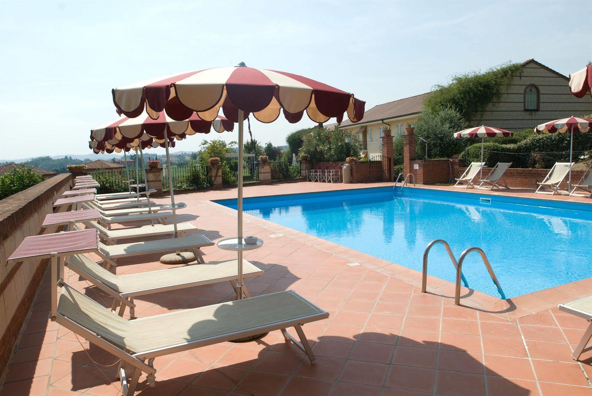 Ariotto Village Terruggia Luaran gambar